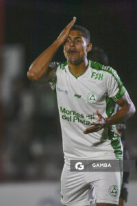 Álex Bruno, de Plaza Colonia, Copa AUF Uruguay. Estadio Campeones Olímpicos.