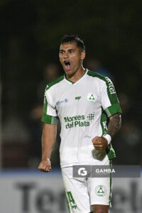 Hebert Vergara, de Plaza Colonia, Copa AUF Uruguay. Estadio Campeones Olímpicos.