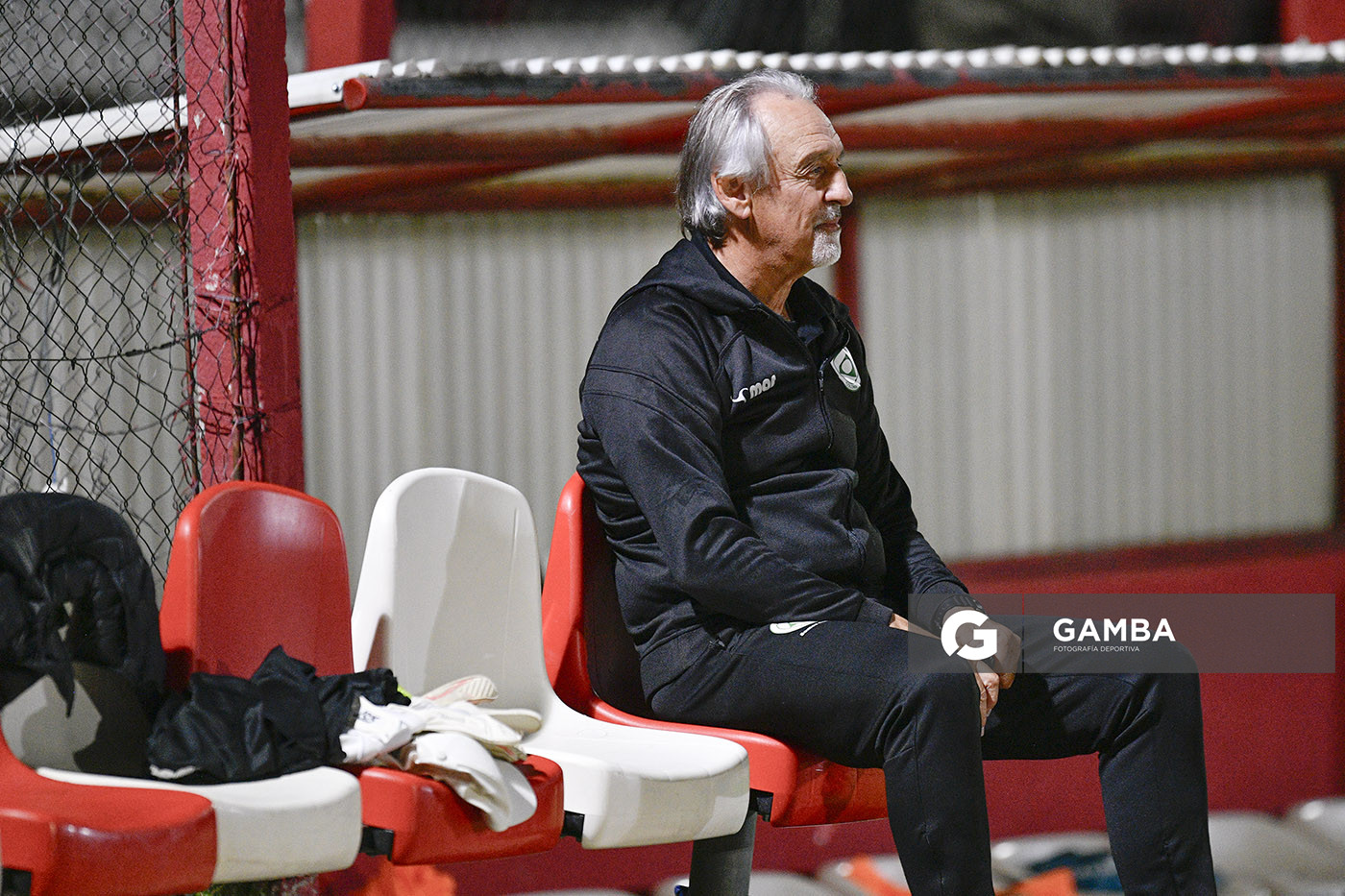 Alberto Mena, director técnico de Plaza Colonia, Copa AUF Uruguay. Estadio Campeones Olímpicos.