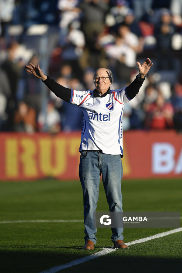 Hernán Navascués, dirigente de Nacional, Torneo Clausura. Estadio Gran Parque Central.