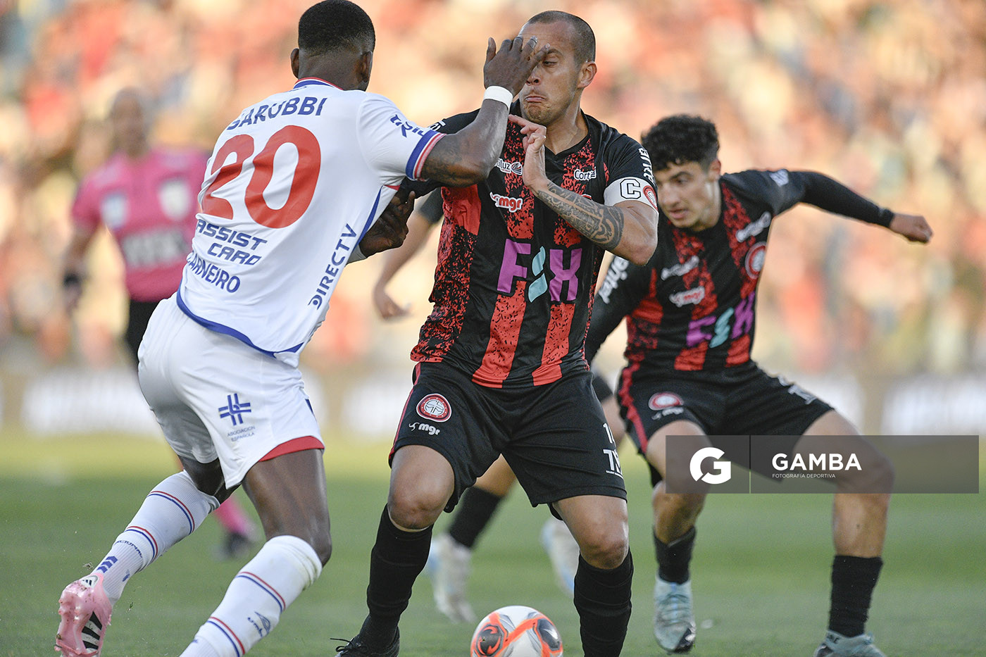Guzmán Pereira, de Miramar Misiones, Torneo Clausura. Estadio Gran Parque Central.