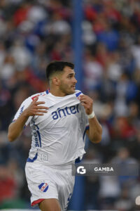 Maximiliano Gómez, de Nacional, Torneo Clausura. Estadio Gran Parque Central.