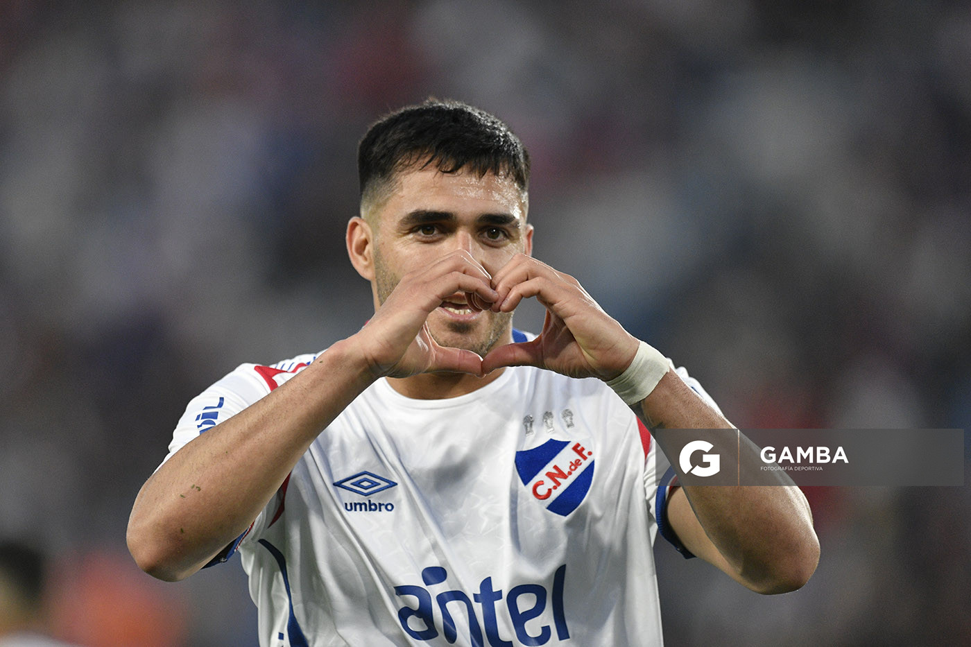 Maximiliano Gómez, de Nacional, Torneo Clausura. Estadio Gran Parque Central.