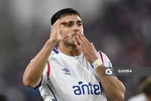 Maximiliano Gómez, de Nacional, Torneo Clausura. Estadio Gran Parque Central.