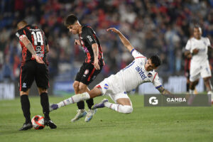 Lucas Villalba, de Nacional, Torneo Clausura. Estadio Gran Parque Central.