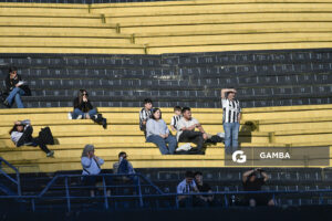 Hinchas de Wanderers, Torneo Clausura. Estadio Campeón del Siglo.
