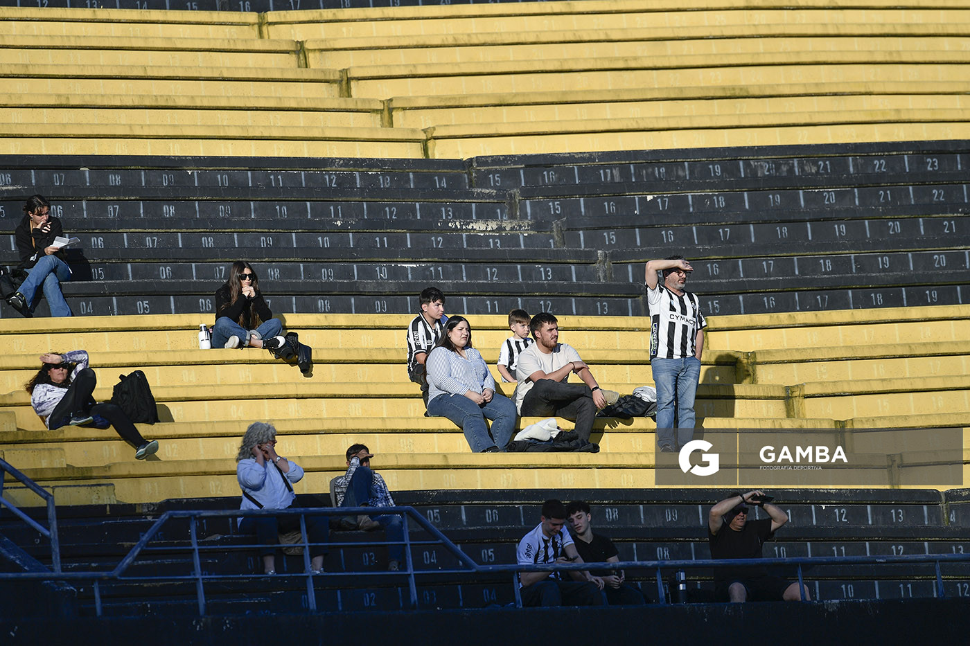 Hinchas de Wanderers, Torneo Clausura. Estadio Campeón del Siglo.