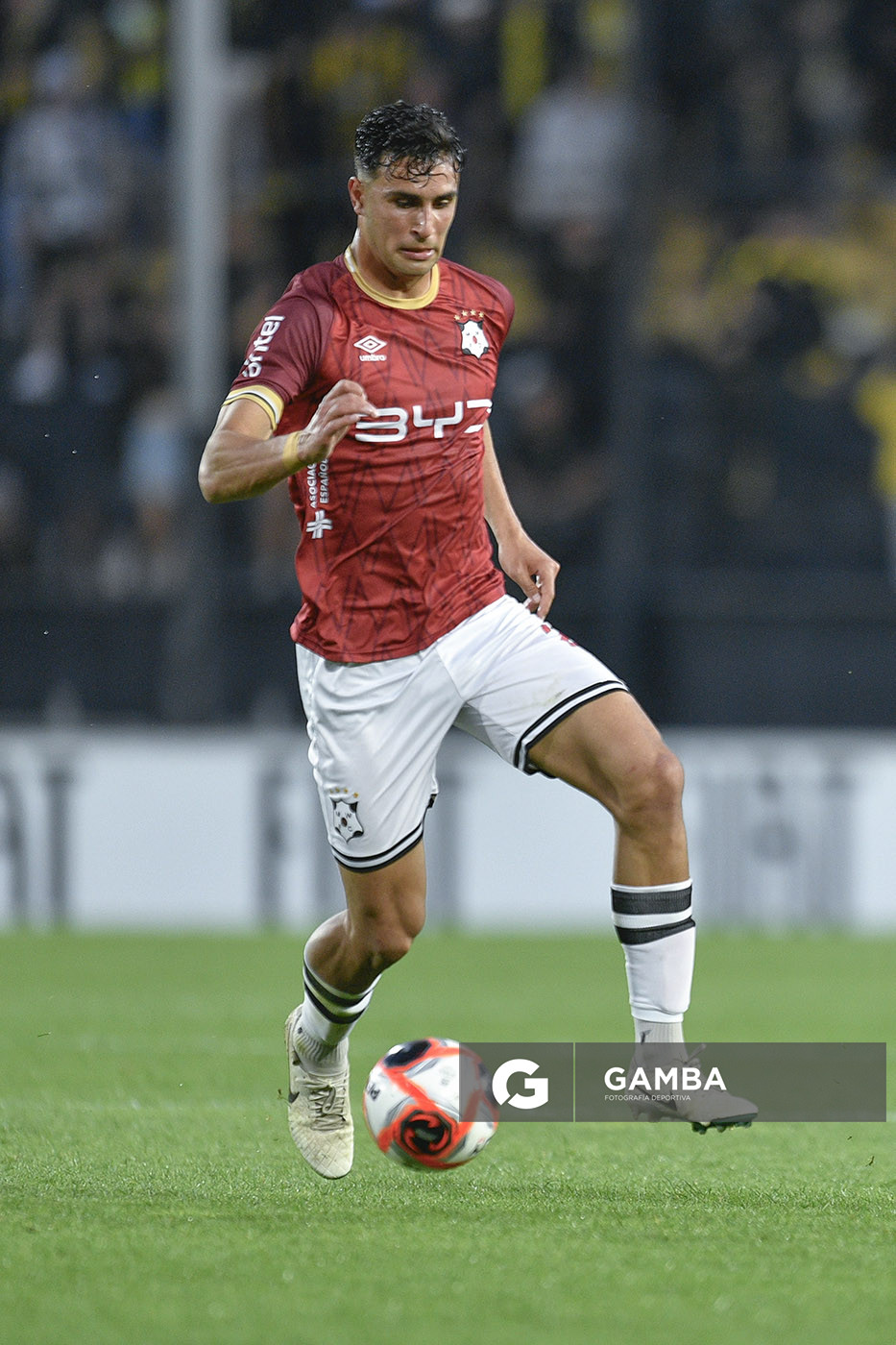 Kevin Parzajuk, de Wanderers, Torneo Clausura. Estadio Campeón del Siglo.