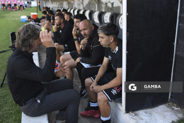 Daniel Carreño, director técnico de Wanderers, Torneo Clausura. Estadio Parque Alfredo V. Viera.