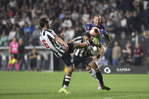 Leandro Zaspe, de Wanderers, Torneo Clausura. Estadio Parque Alfredo V. Viera.