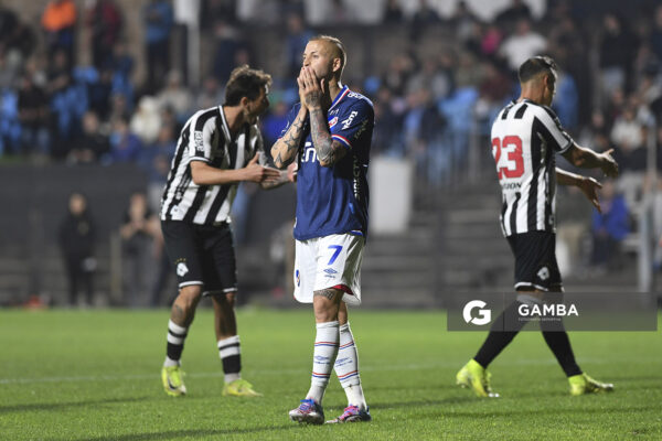 Nicolás López, de Nacional, Torneo Clausura. Estadio Parque Alfredo V. Viera.