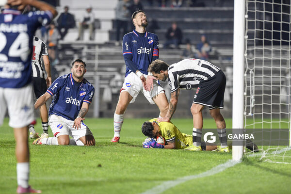 Jhonny Da Silva, golero de Wanderers, Torneo Clausura. Estadio Parque Alfredo V. Viera.