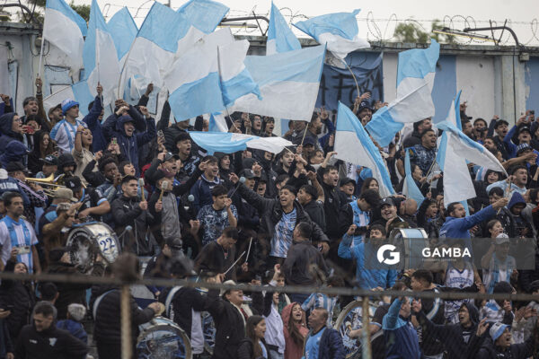 Hinchas de Cerro, Torneo Clausura. Estadio Luis Tróccoli.