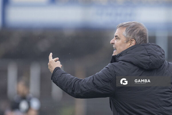 Diego Aguirre, director técnico de Peñarol, Torneo Clausura. Estadio Luis Tróccoli.