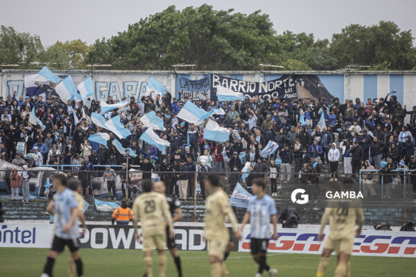 Hinchas de Cerro, Torneo Clausura. Estadio Luis Tróccoli.