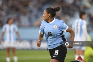 Wendy Carballo, de Uruguay, Conmebol Liga de Naciones Femenina . Estadio Centenario.