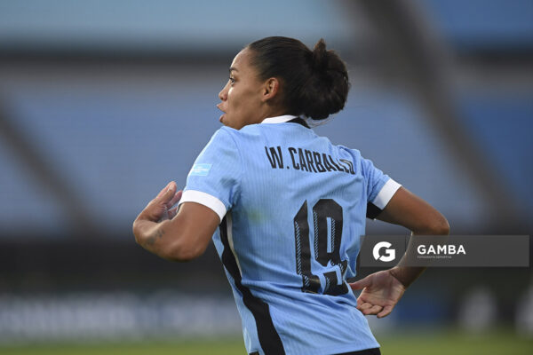 Wendy Carballo, de Uruguay, Conmebol Liga de Naciones Femenina . Estadio Centenario.