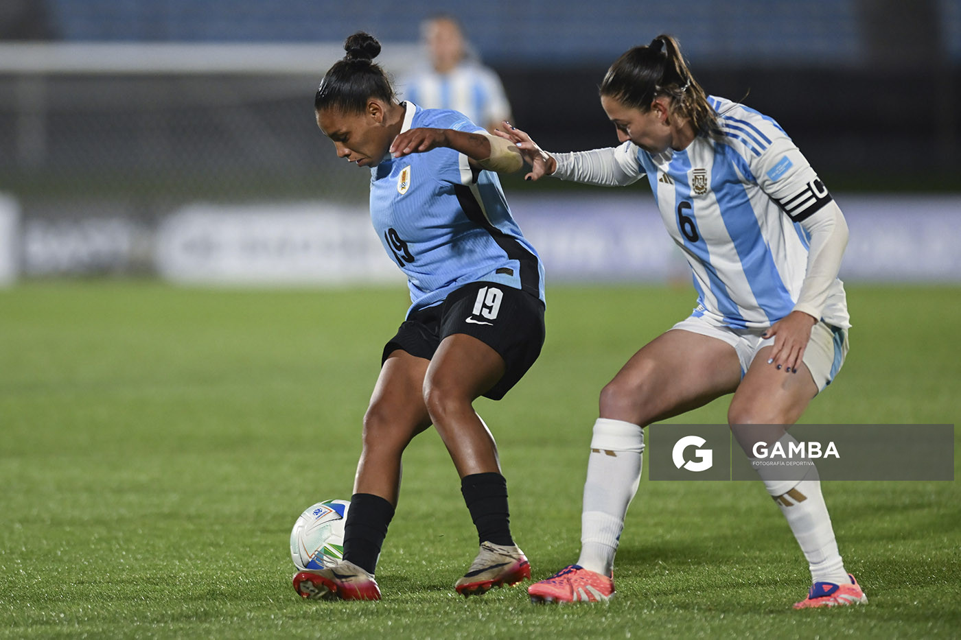 Wendy Carballo, de Uruguay, Conmebol Liga de Naciones Femenina . Estadio Centenario.