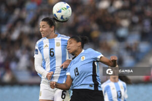 Aldana Cometti, de Argentina. Wendy Carballo, de Uruguay. Conmebol Liga de Naciones Femenina . Estadio Centenario.
