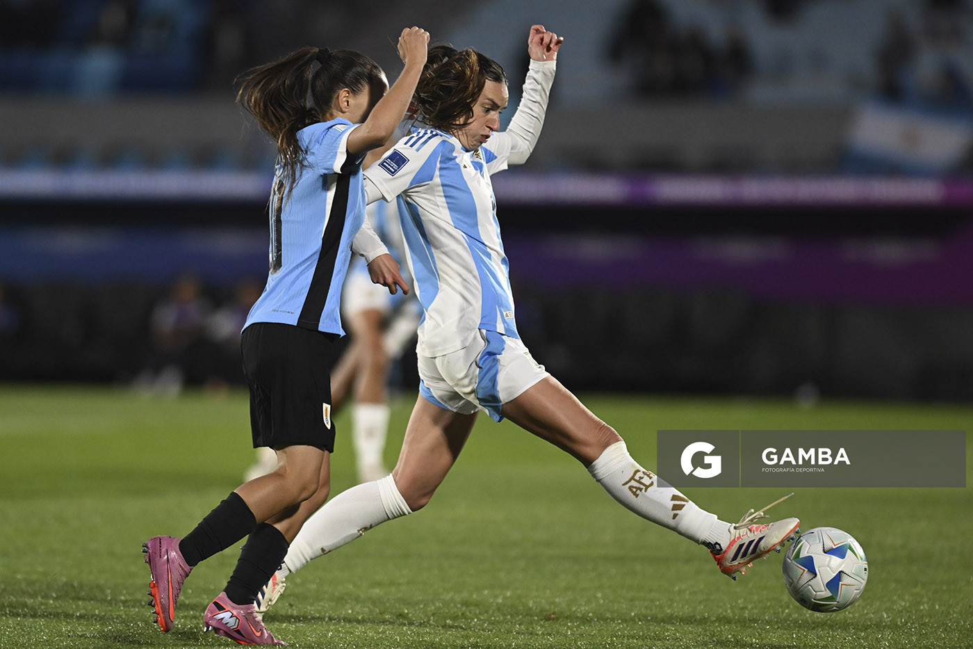 Sophia Braun, de Argentina, Conmebol Liga de Naciones Femenina . Estadio Centenario.