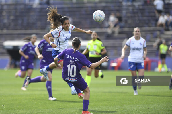 Cecilia Jourdan, de Nacional, Campeonato Uruguayo de Fútbol Femenino. Estadio Luis Franzini.