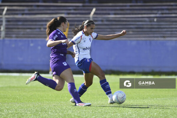 Martha Figueredo, de Nacional, Campeonato Uruguayo de Fútbol Femenino. Estadio Luis Franzini.