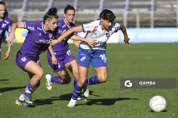 Cecilia Gómez, de Nacional, Campeonato Uruguayo de Fútbol Femenino. Estadio Luis Franzini.