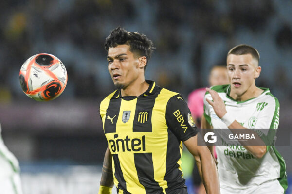 Matías Arezo, de Peñarol, Copa AUF Uruguay. Estadio Centenario.