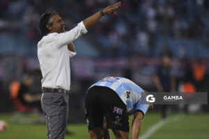 Tabaré Silva, director técnico de Cerro, Torneo Clausura. Estadio Centenario.