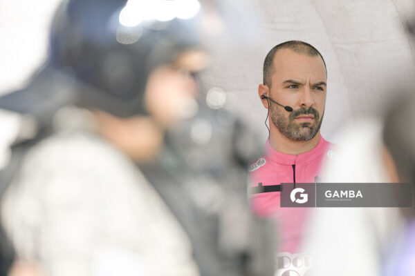 Javier Irazoqui, segundo árbitro asistente, Torneo Clausura. Estadio Luis Franzini.