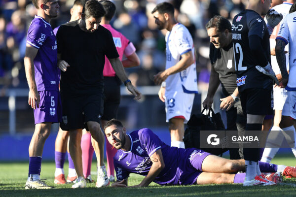 Marco Saravia, de Defensor Sporting, Torneo Clausura. Estadio Luis Franzini.