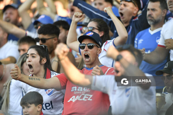 Hinchas de Nacional, Torneo Clausura. Estadio Luis Franzini.