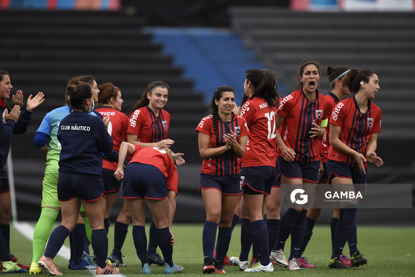 Aída Camaño, capitana de Náutico. 26° Campeonato Uruguayo de Primera División.