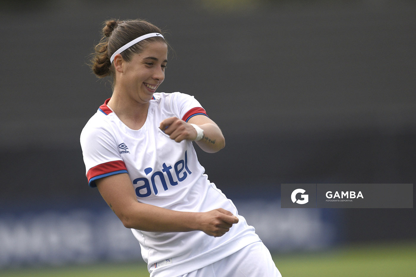 Yamila Badell, de Nacional, 26° Campeonato Uruguayo de Primera División.