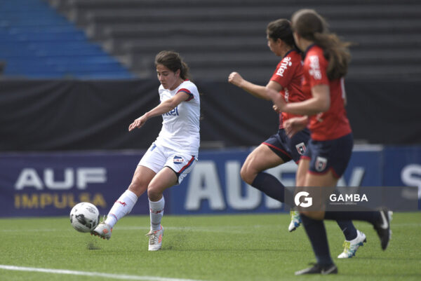 Naiara Ferrari, de Nacional, 26° Campeonato Uruguayo de Primera División.