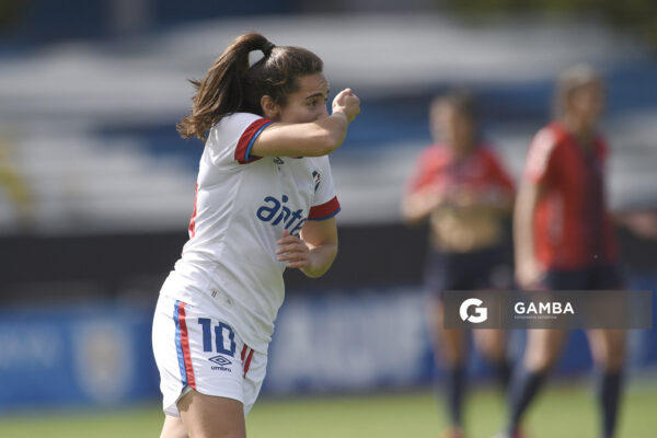 Esperanza Pizarro, de Nacional, 26° Campeonato Uruguayo de Primera División.