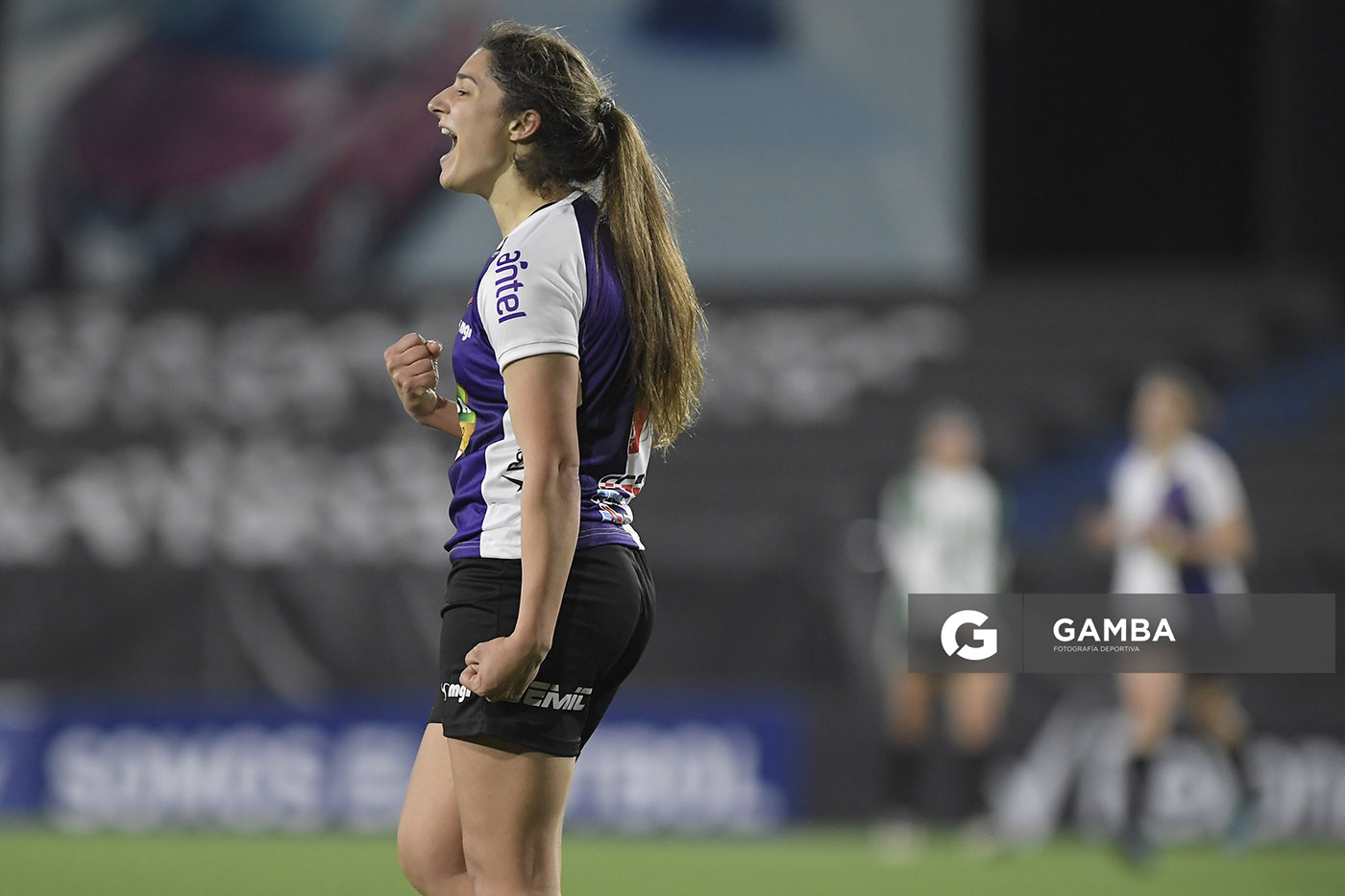 Paola Pintado, de Fénix. Campeonato Uruguayo Femenino.