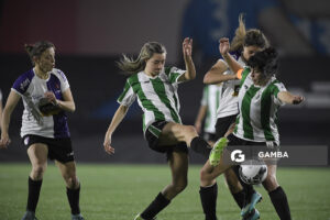 Micaela López y Florencia Rodríguez, de Racing. Campeonato Uruguayo Femenino.