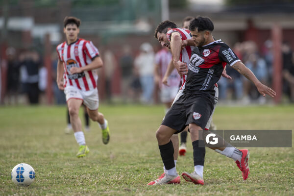 Gregorio Almeida, de Lavalleja. Darío Casañas, de Barrio Olímpico. Campeonato Minuano. estadio La Bombonera Roja.