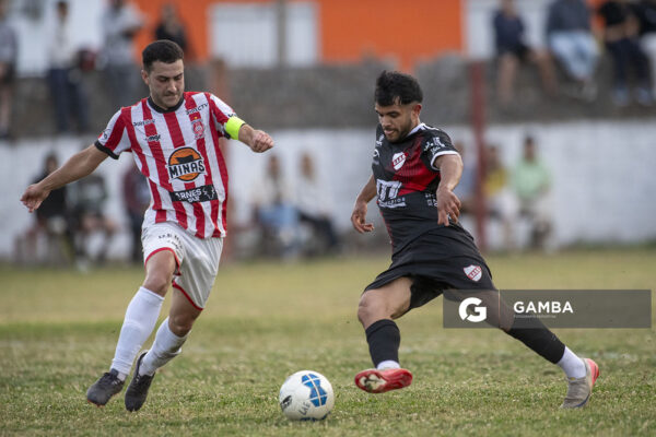 Darío Casañas, de Barrio Olímpico, Campeonato Minuano. estadio La Bombonera Roja.