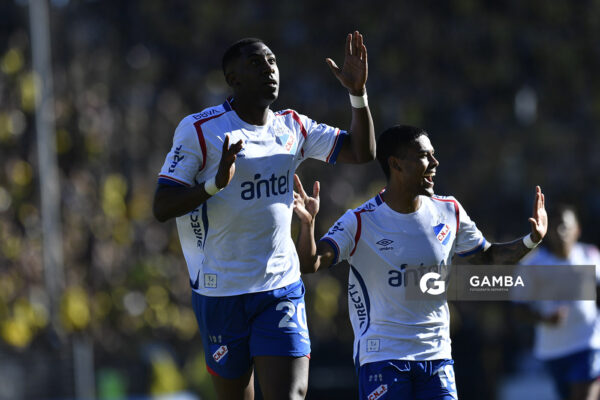 Gonzalo Carneiro, de Nacional, Liga AUF Uruguaya. Estadio Campeón del Siglo.