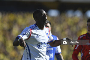 Gonzalo Carneiro, de Nacional, Liga AUF Uruguaya. Estadio Campeón del Siglo.
