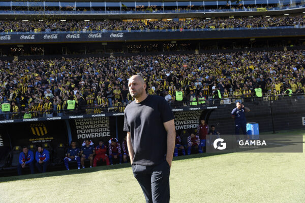 Jadson Viera, director técnico de Nacional, Liga AUF Uruguaya. Estadio Campeón del Siglo.