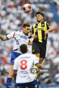 Matías Arezo, de Peñarol, Liga AUF Uruguaya. Estadio Gran Parque Central.