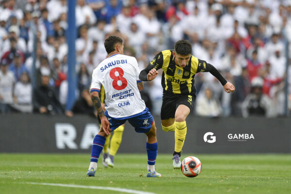 Ignacio Sosa, de Peñarol, Liga AUF Uruguaya. Estadio Gran Parque Central.