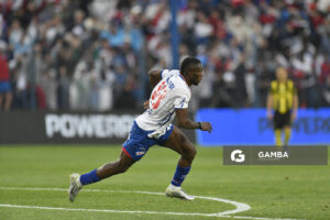 Christian Ébere, de Nacional, Liga AUF Uruguaya. Estadio Gran Parque Central.