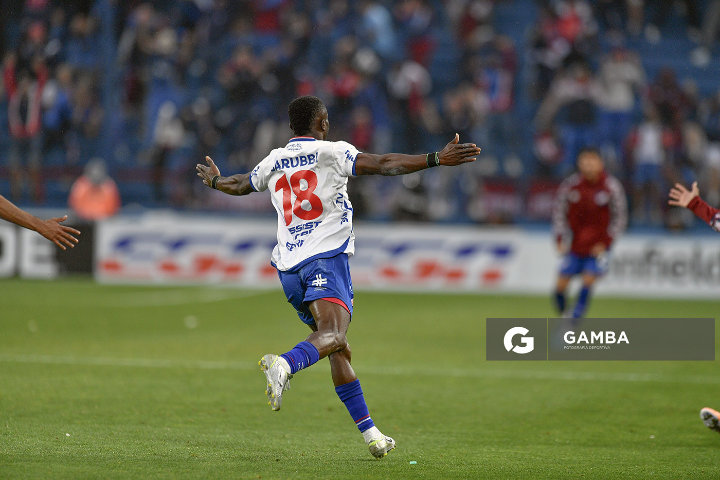 Christian Ébere, de Nacional, Liga AUF Uruguaya. Estadio Gran Parque Central.