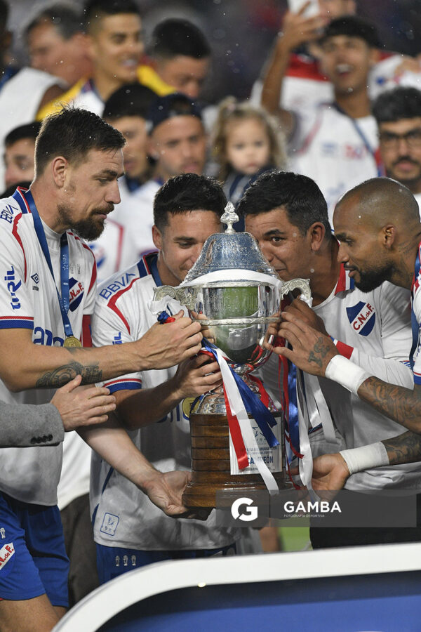 Nacional Campeón. Liga AUF Uruguaya. Estadio Gran Parque Central.