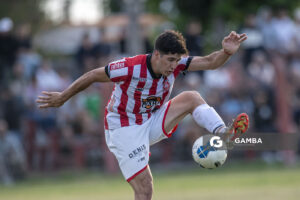 Nicolás Suárez, de Lavalleja, Campeonato Minuano. estadio La Bombonera Roja.