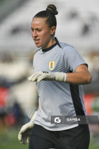 Agustina Sánchez, golera de Uruguay, Conmebol Liga de Naciones Femenina . Estadio Parque Alfredo Viera.